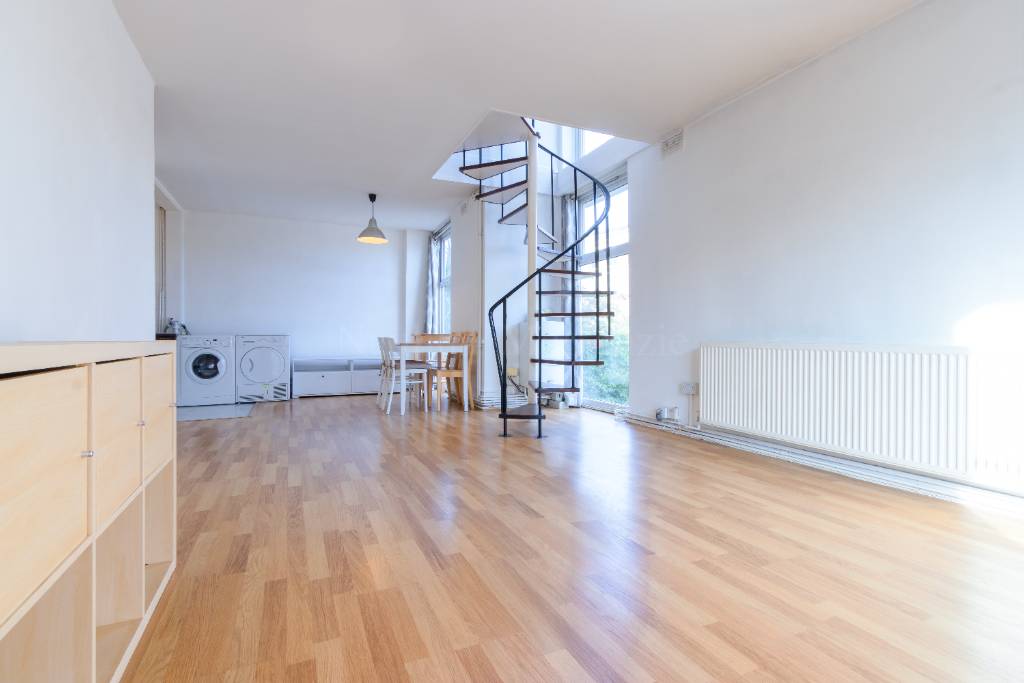 Chandos Court, Haverstock Hill -  Image 1