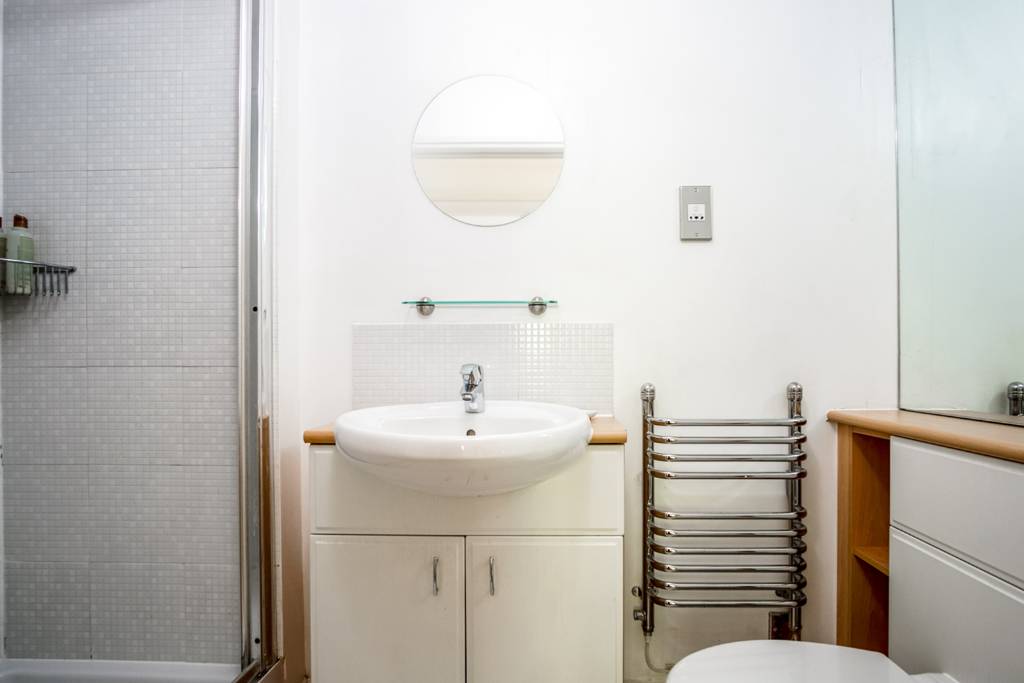 Flat 4 Circa Apartments, 206, Regents Park Road, London - Image 9 Flat 4 Circa Apartments, 206, Regents Park Road, London - Image 9