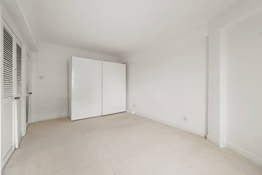 - Image 11 - Image 11